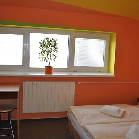 Hotel Sport Ostrov 2*